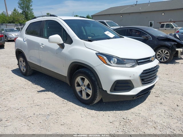 Salvage Chevrolet Trax Image