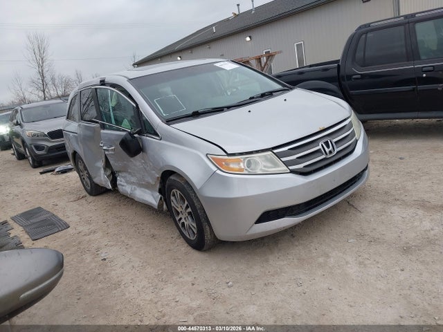 Salvage Honda Odyssey Image