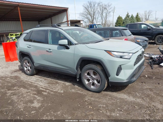 Salvage Toyota RAV4 Image