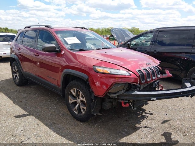 Salvage Jeep Cherokee Image