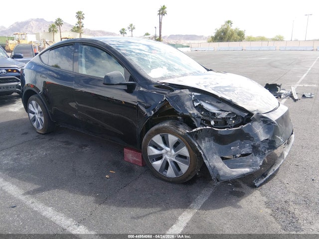 Salvage Tesla Model Y Image