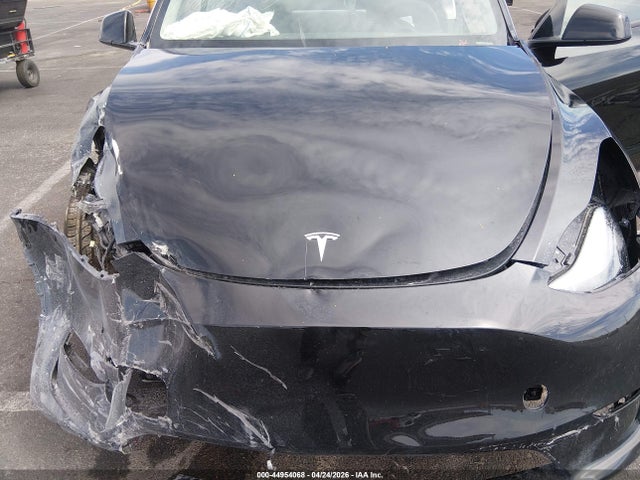 Tesla Model Y Rwd