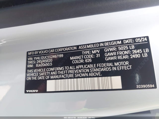 Volvo XC40 B5 Plus Dark Theme