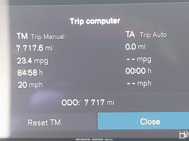 Volvo XC40 B5 Plus Dark Theme
