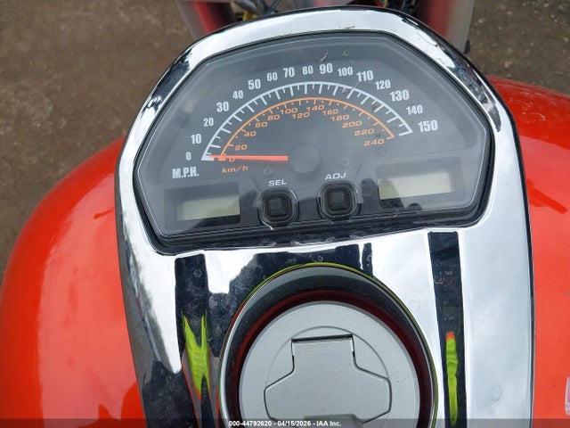 Suzuki Vzr1800
