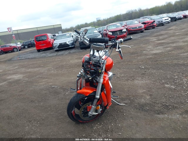 Suzuki Vzr1800