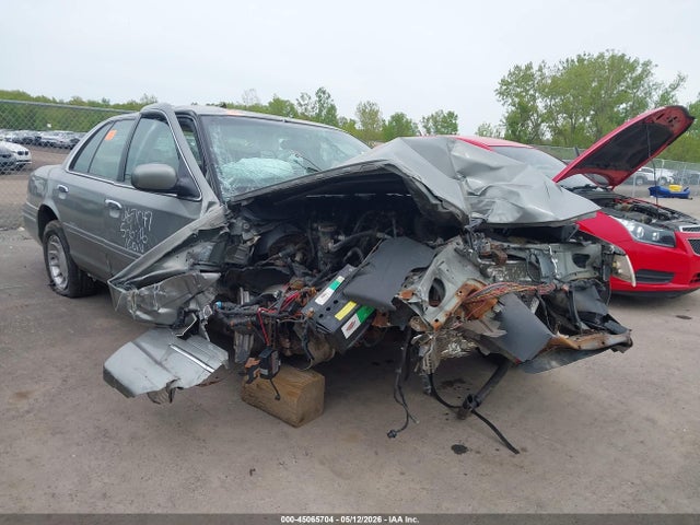 Salvage Ford Crown Victoria Image