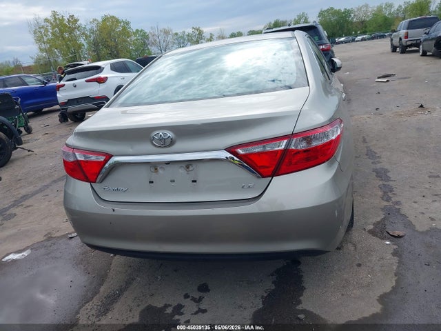 Toyota Camry Le