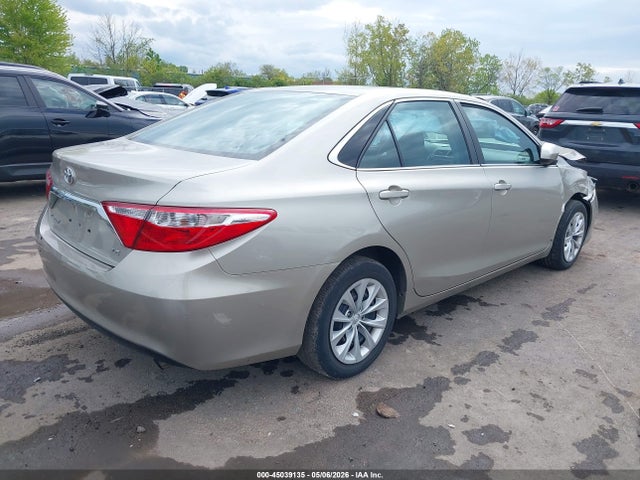 Toyota Camry Le