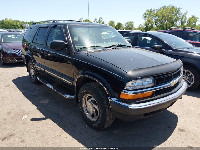 Salvage Chevrolet Blazer Image