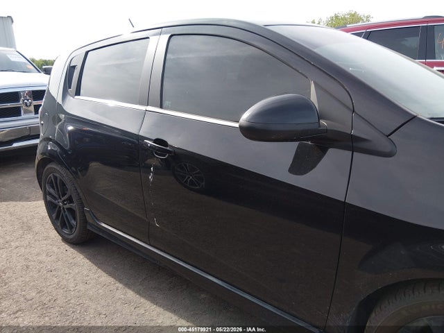 Chevrolet Sonic Premier Auto