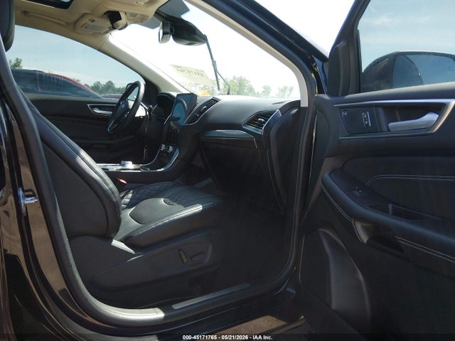 Ford Edge Titanium