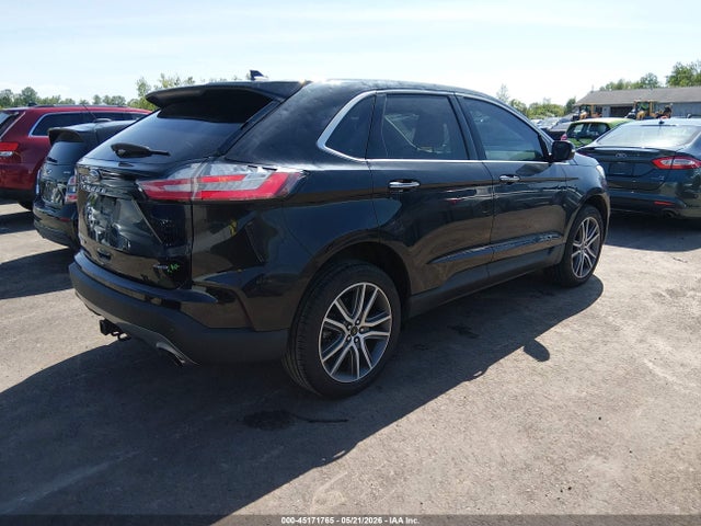 Ford Edge Titanium