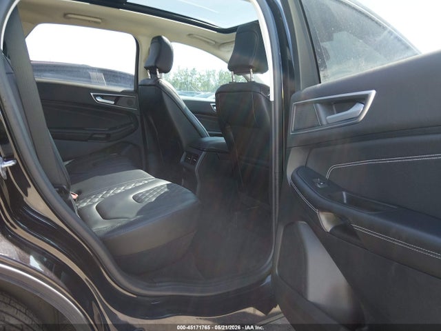 Ford Edge Titanium