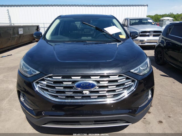 Ford Edge Titanium