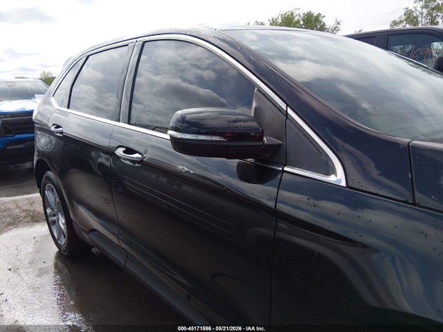 Ford Edge Titanium
