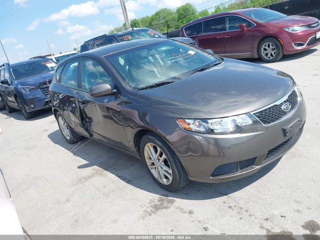 Salvage Kia Forte Image