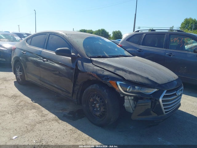 Salvage Hyundai ELANTRA Image