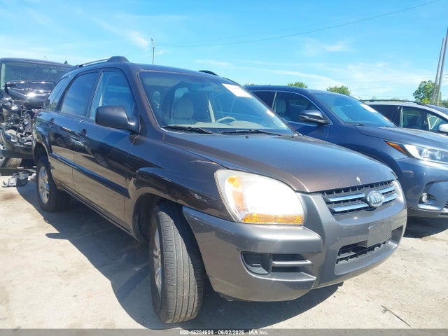Salvage Kia Sportage Image