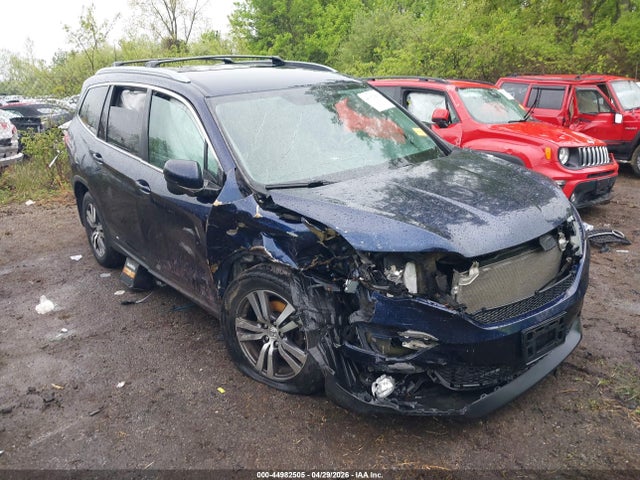 Salvage Honda Pilot Image
