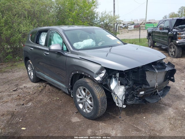 Salvage Hyundai SANTA FE Image