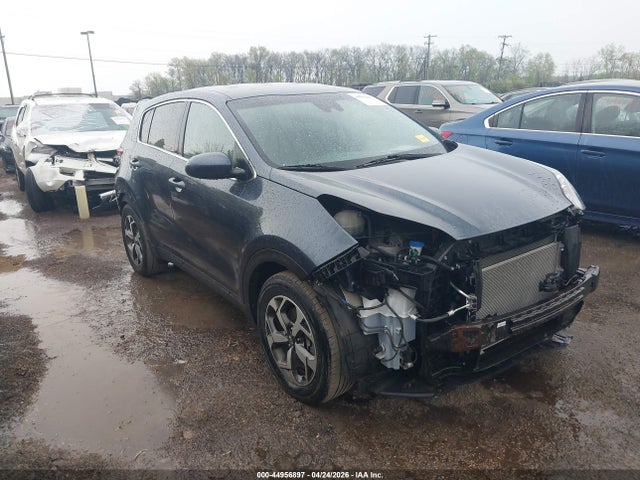 Salvage Kia Sportage Image