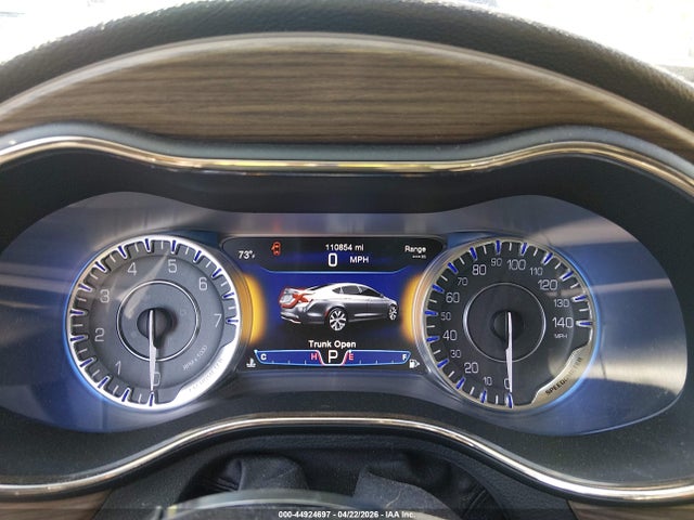 Chrysler 200 C
