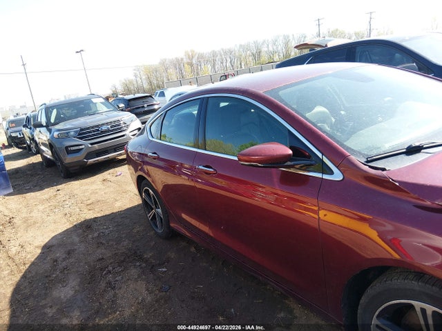 Chrysler 200 C