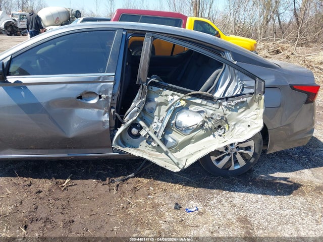 Nissan Altima S Fwd