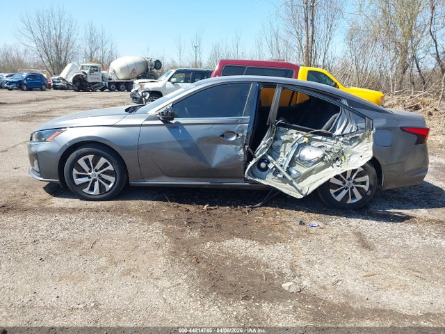 Nissan Altima S Fwd