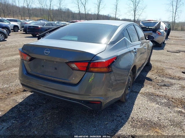Nissan Altima S Fwd