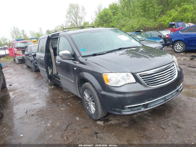 Salvage Chrysler Town & Country Image