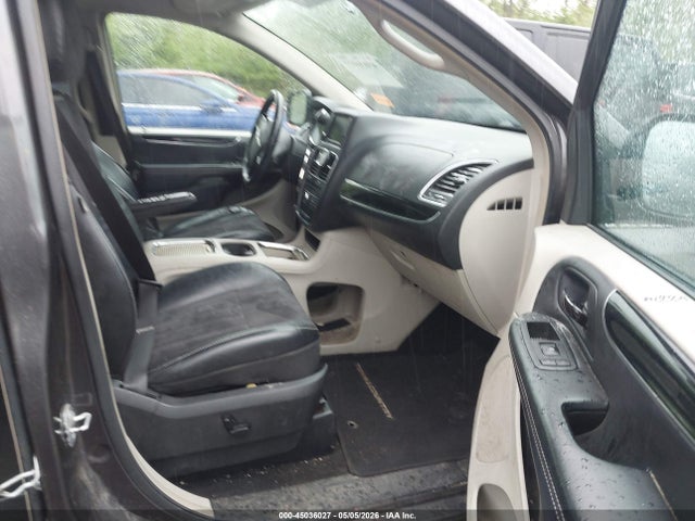 Chrysler Town & Country Touring-l 30th Anniversary