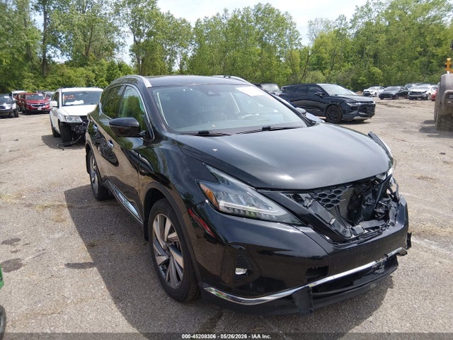 Salvage Nissan Murano Image