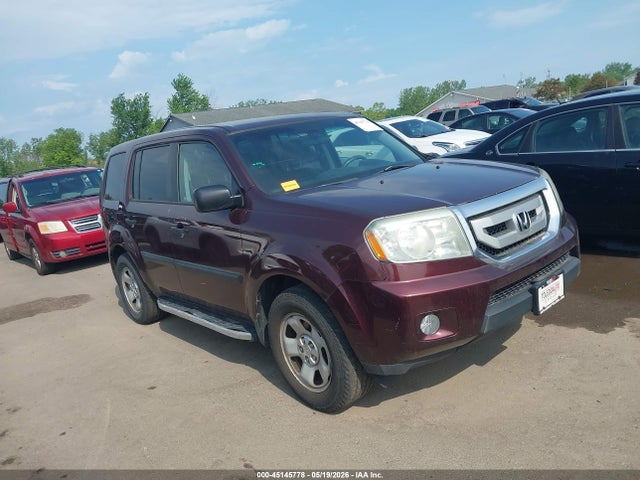 Salvage Honda Pilot Image