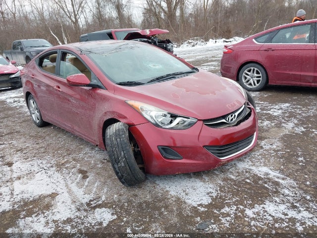 Salvage Hyundai ELANTRA Image