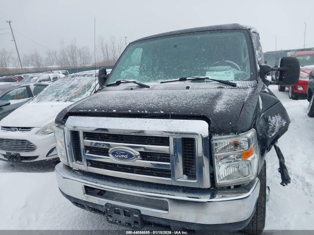 Ford E-150 Commercial