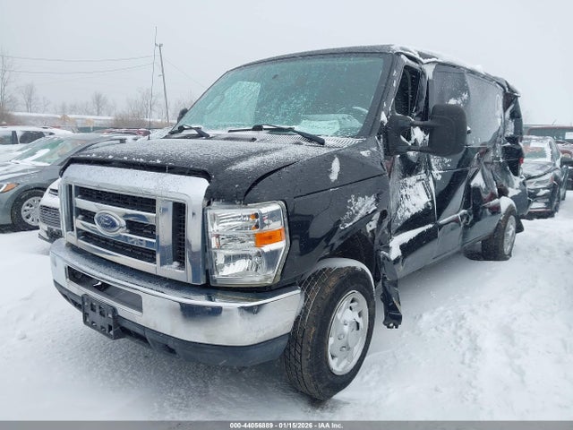 Ford E-150 Commercial