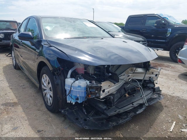 Toyota Camry Le Hybrid