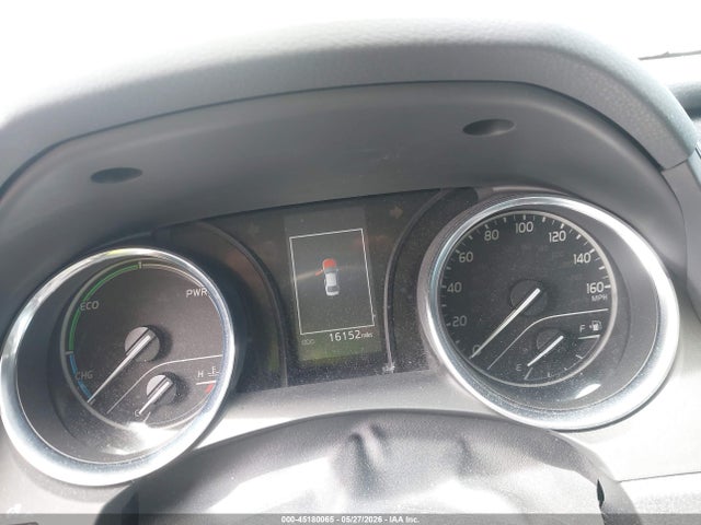Toyota Camry Le Hybrid