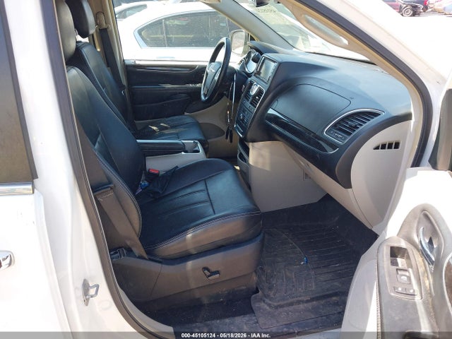 Chrysler Town & Country Touring-l Anniversary Edition