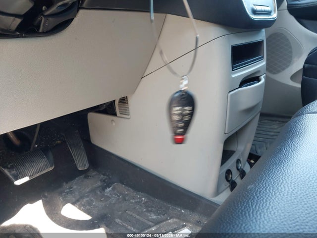 Chrysler Town & Country Touring-l Anniversary Edition