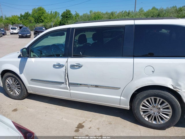 Chrysler Town & Country Touring-l Anniversary Edition