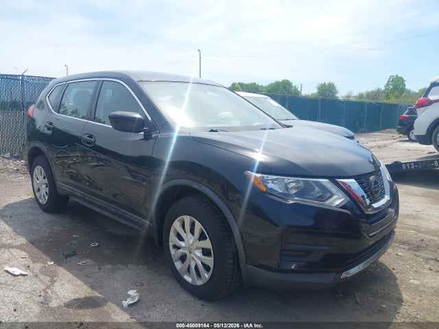 Salvage Nissan Rogue Image
