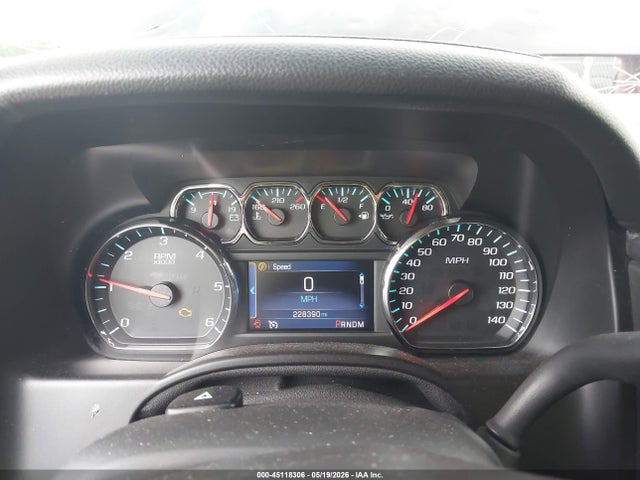 Chevrolet Suburban 1500 Ltz