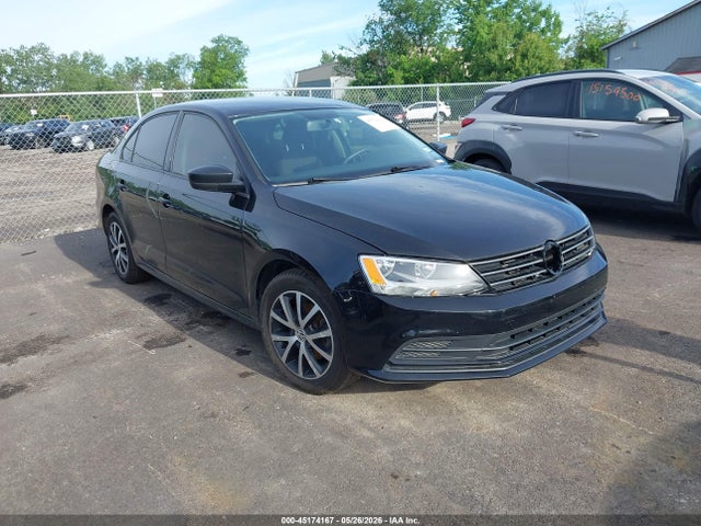 Salvage Volkswagen Jetta Image