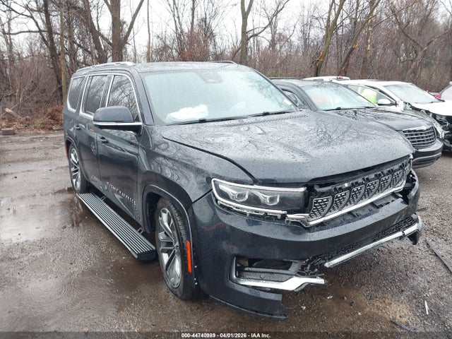 Salvage Jeep Grand Wagoneer Image