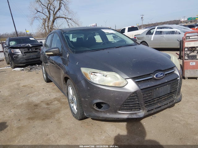 Salvage Ford Focus Image