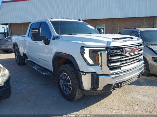 Salvage General Motors Sierra 2500HD Image