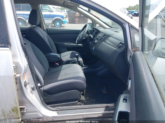 Nissan Versa 1.8sl